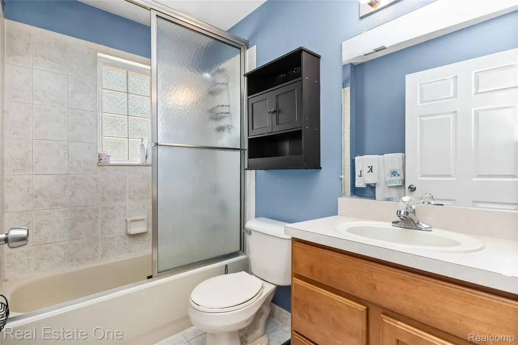 14286 Moravian Manor Circle Sterling Heights City MI 48312