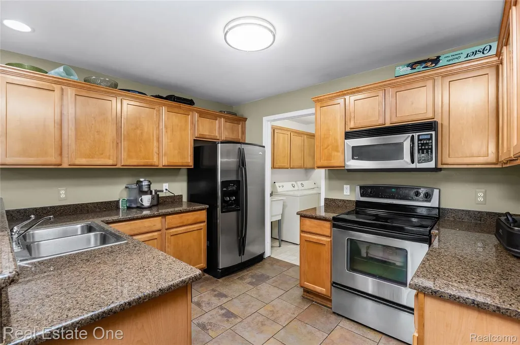 14286 Moravian Manor Circle Sterling Heights City MI 48312