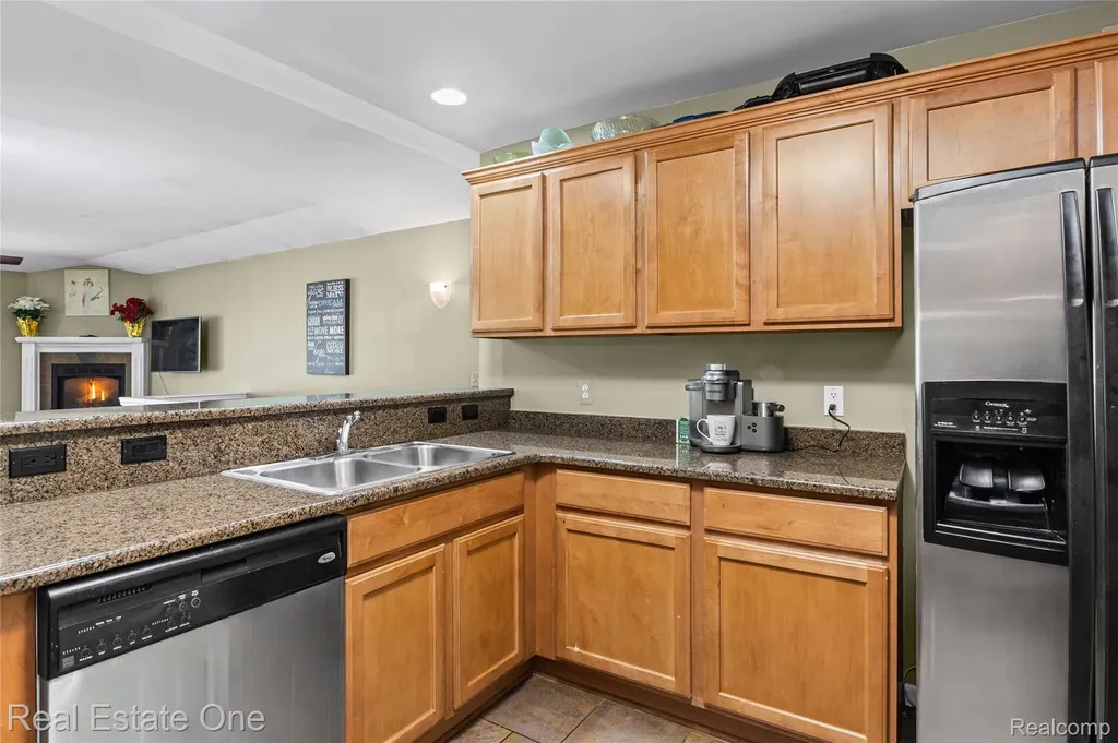 14286 Moravian Manor Circle Sterling Heights City MI 48312