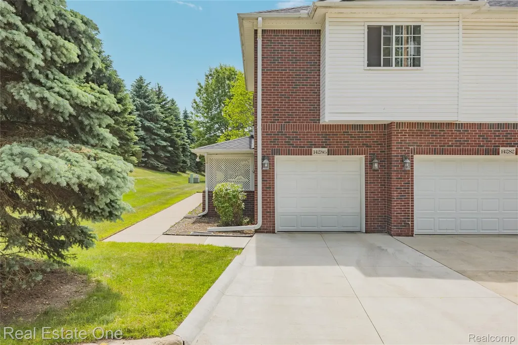 14286 Moravian Manor Circle Sterling Heights City MI 48312