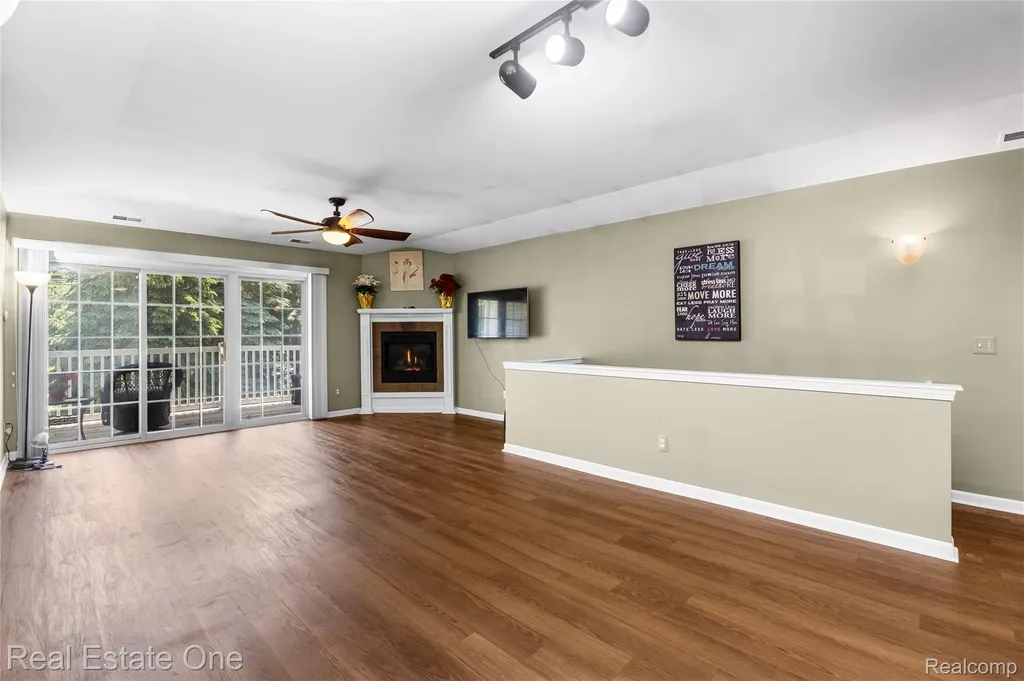 14286 Moravian Manor Circle Sterling Heights City MI 48312