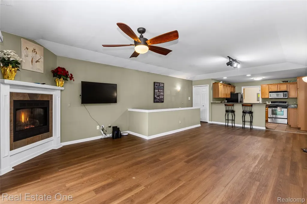 14286 Moravian Manor Circle Sterling Heights City MI 48312