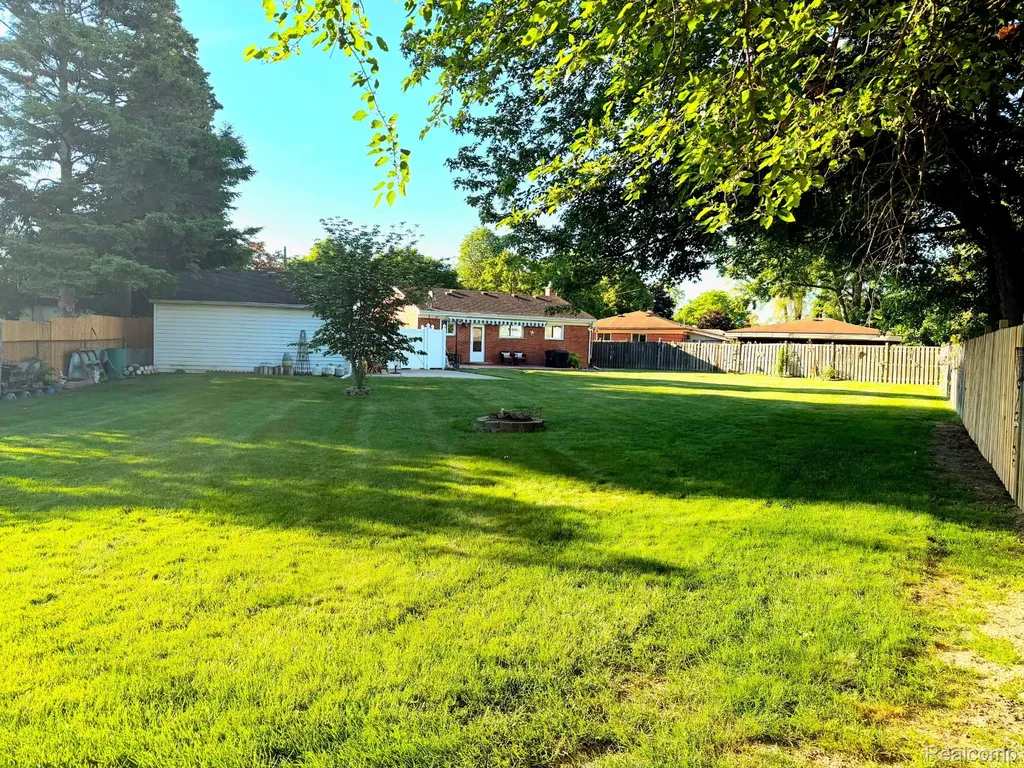 4300 Evans Street Wayne City MI 48184