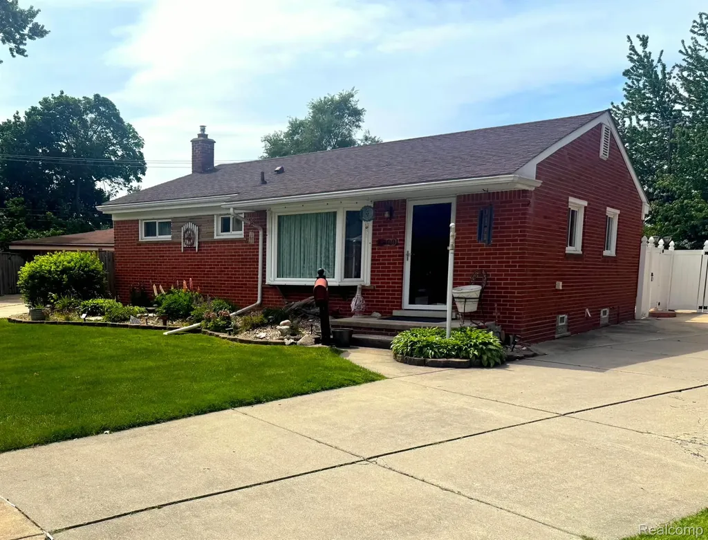 4300 Evans Street Wayne City MI 48184