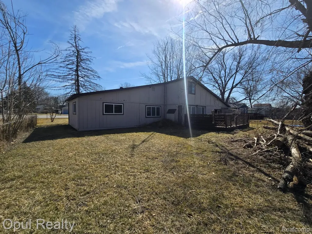5402 Orchard Drive East China Township MI 48054