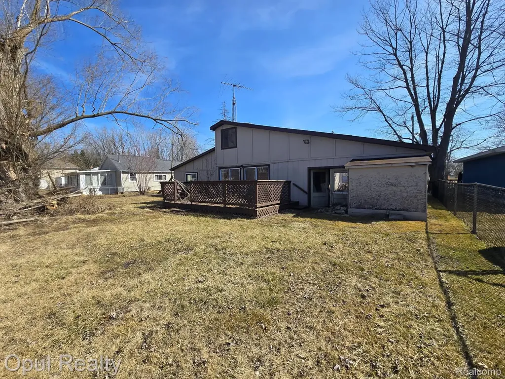 5402 Orchard Drive East China Township MI 48054