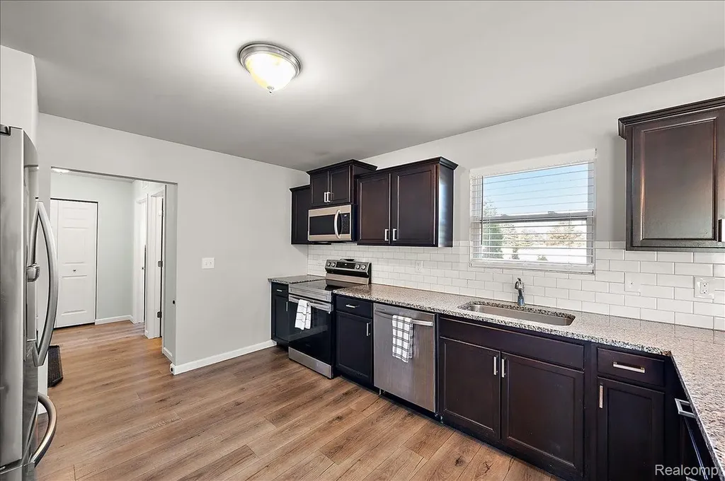 461 Golfside Drive Lapeer City MI 48446