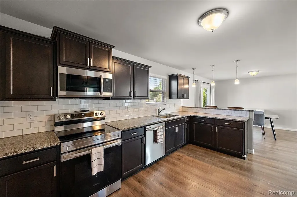 461 Golfside Drive Lapeer City MI 48446