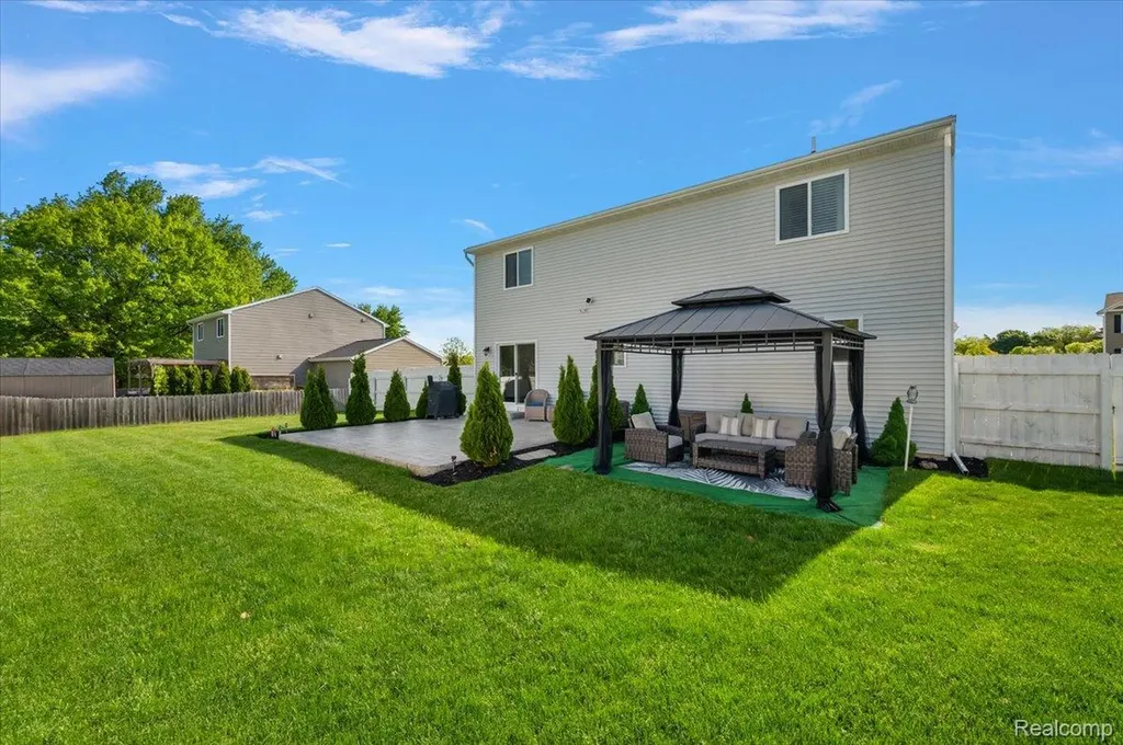461 Golfside Drive Lapeer City MI 48446