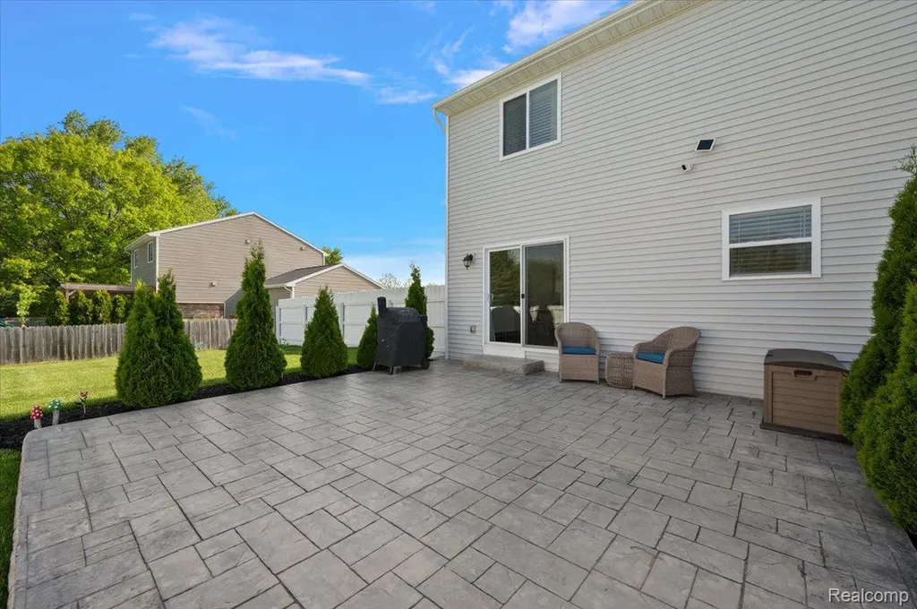 461 Golfside Drive Lapeer City MI 48446