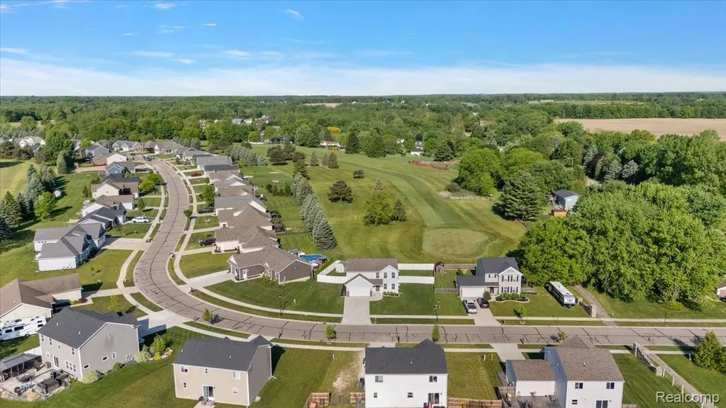 461 Golfside Drive Lapeer City MI 48446