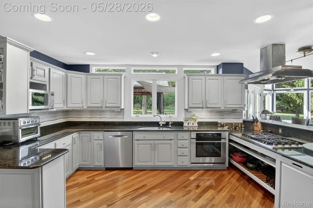 3861 Bradford Square Drive Scio Township MI 48103