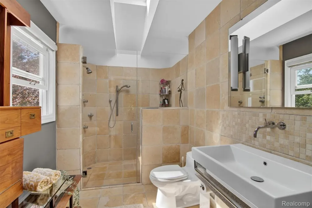 3861 Bradford Square Drive Scio Township MI 48103
