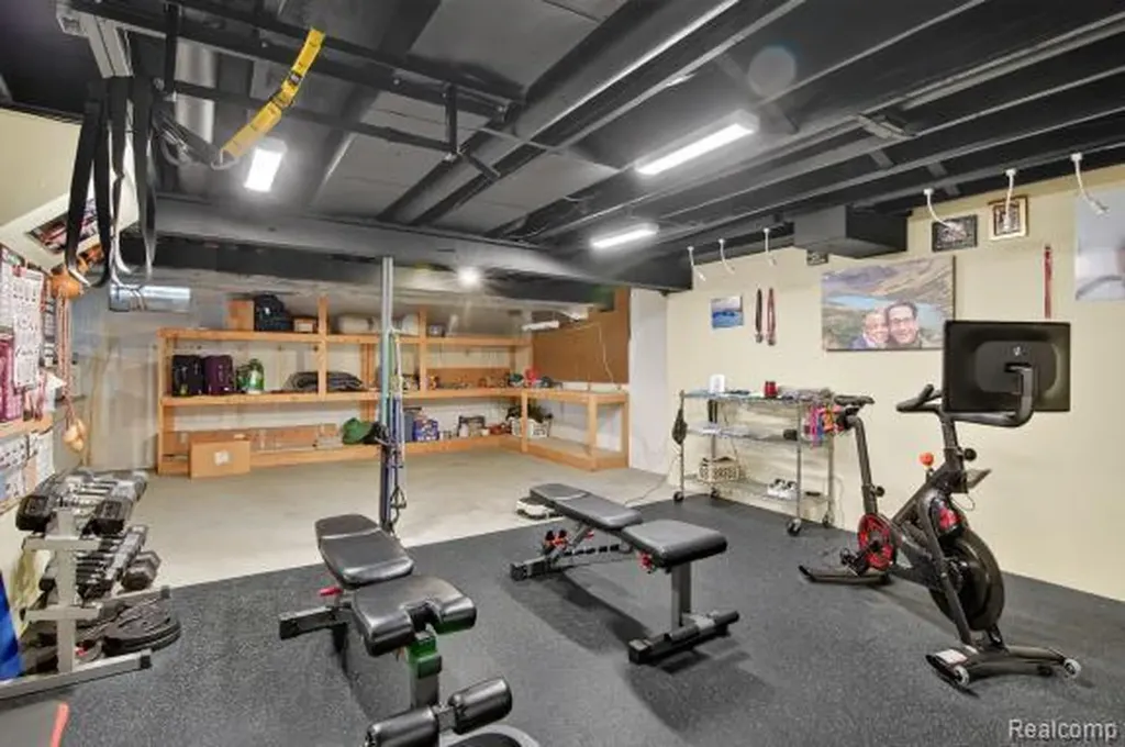 3861 Bradford Square Drive Scio Township MI 48103