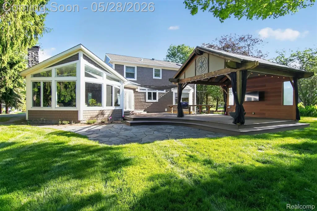 3861 Bradford Square Drive Scio Township MI 48103