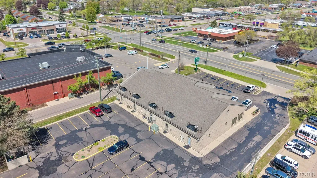 8074 21 Mile Road Shelby Charter Township MI 48317