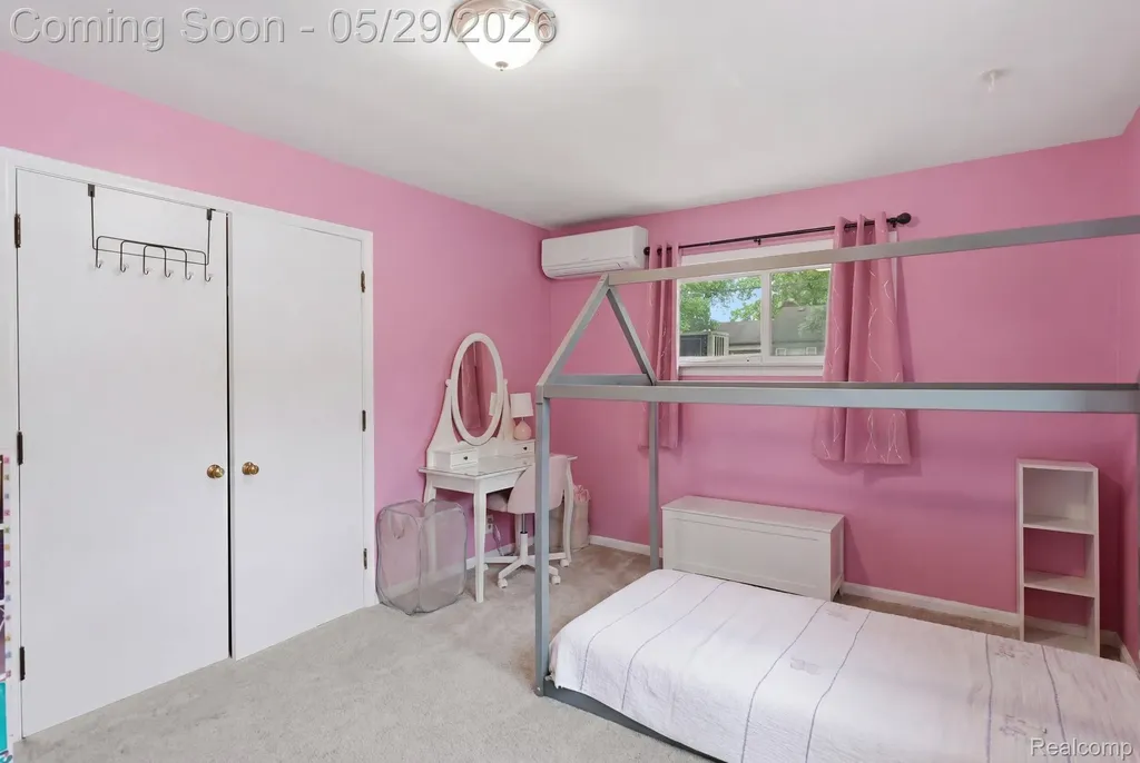 18405 Westland Avenue Southfield City MI 48075
