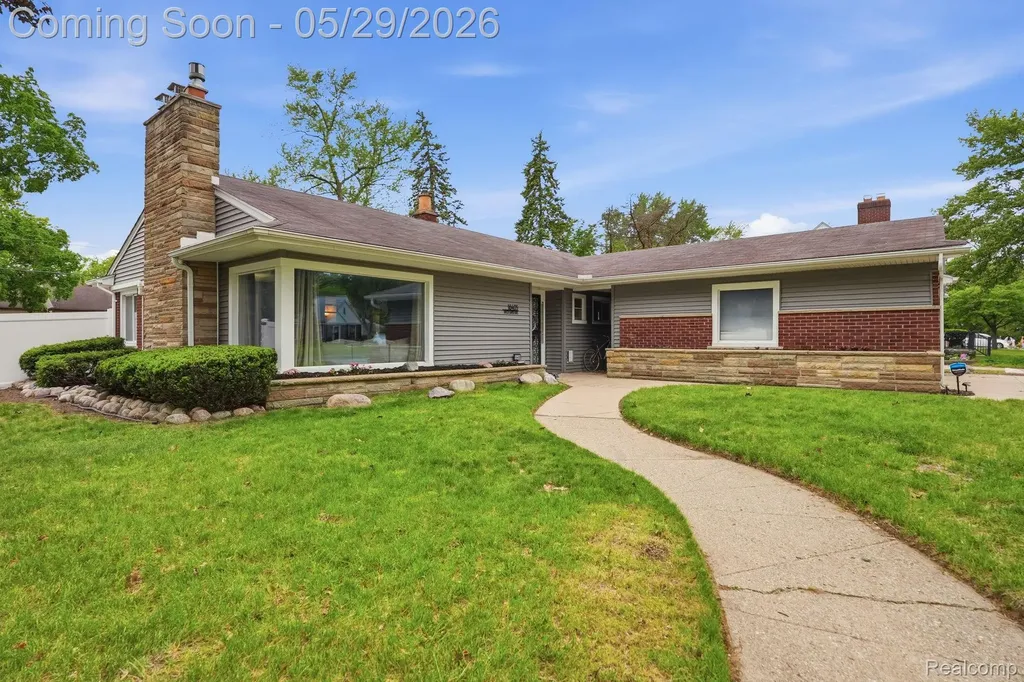 18405 Westland Avenue Southfield City MI 48075