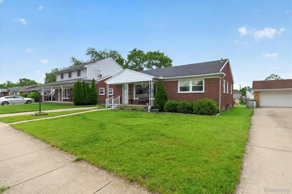 6601 Elizabeth Street Garden City City MI 48135