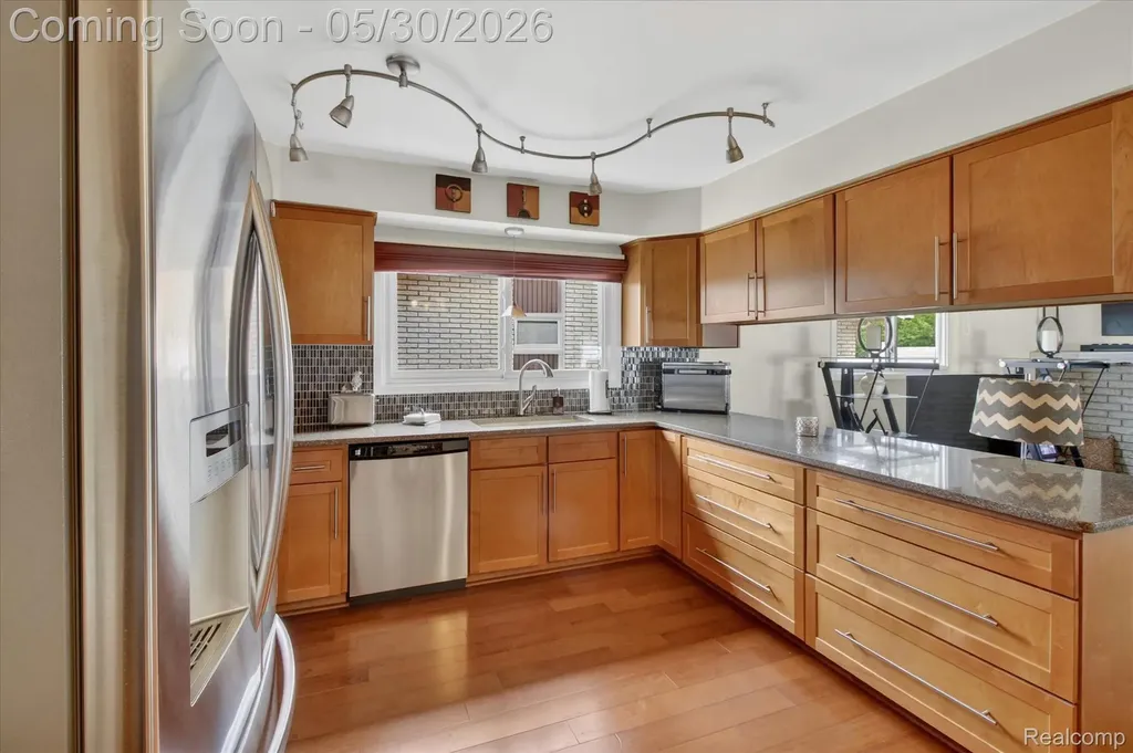 4834 Hillcrest Road Trenton City MI 48183