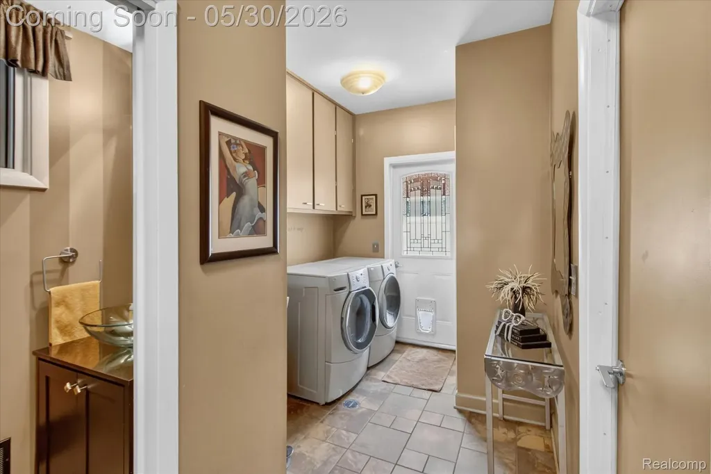4834 Hillcrest Road Trenton City MI 48183