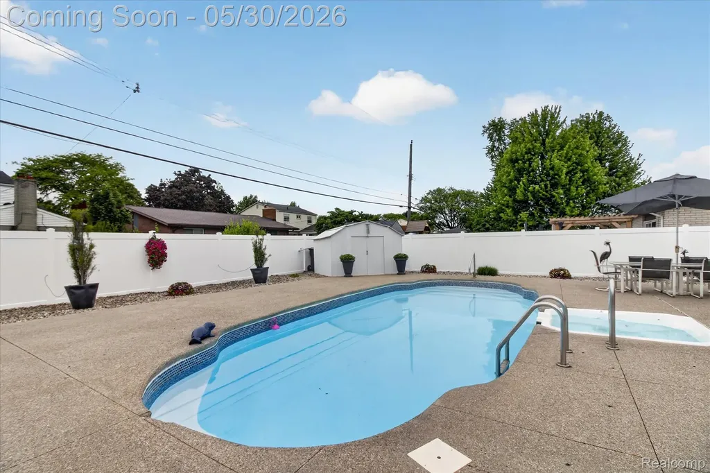 4834 Hillcrest Road Trenton City MI 48183