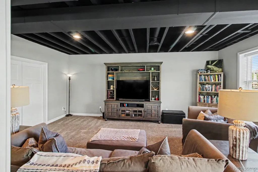 4112 Prairie Rose Drive Marion Township MI 48843