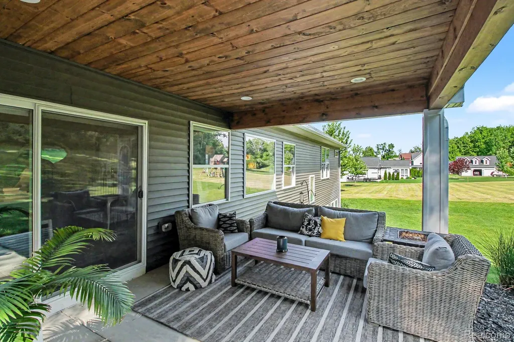 4112 Prairie Rose Drive Marion Township MI 48843