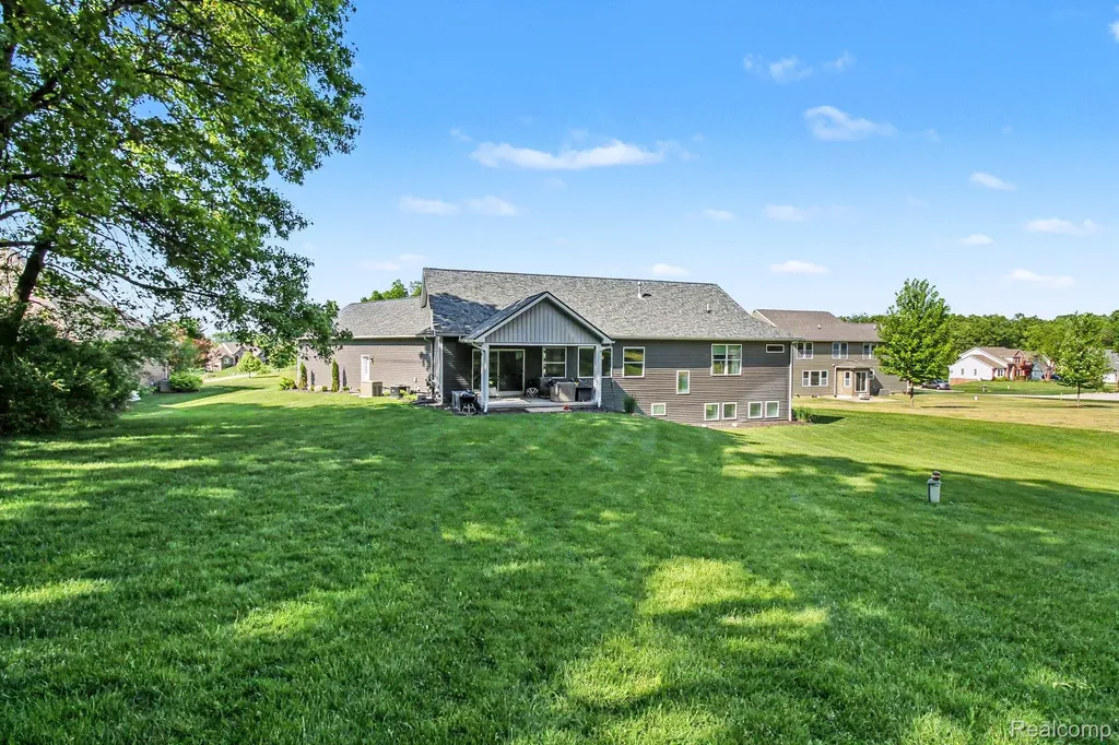 4112 Prairie Rose Drive Marion Township MI 48843