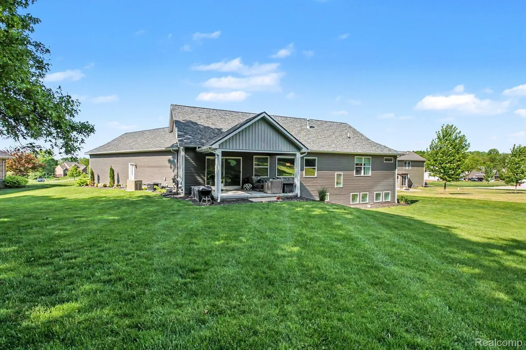 4112 Prairie Rose Drive Marion Township MI 48843