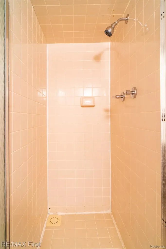 35624 Bonneville Drive Sterling Heights City MI 48312