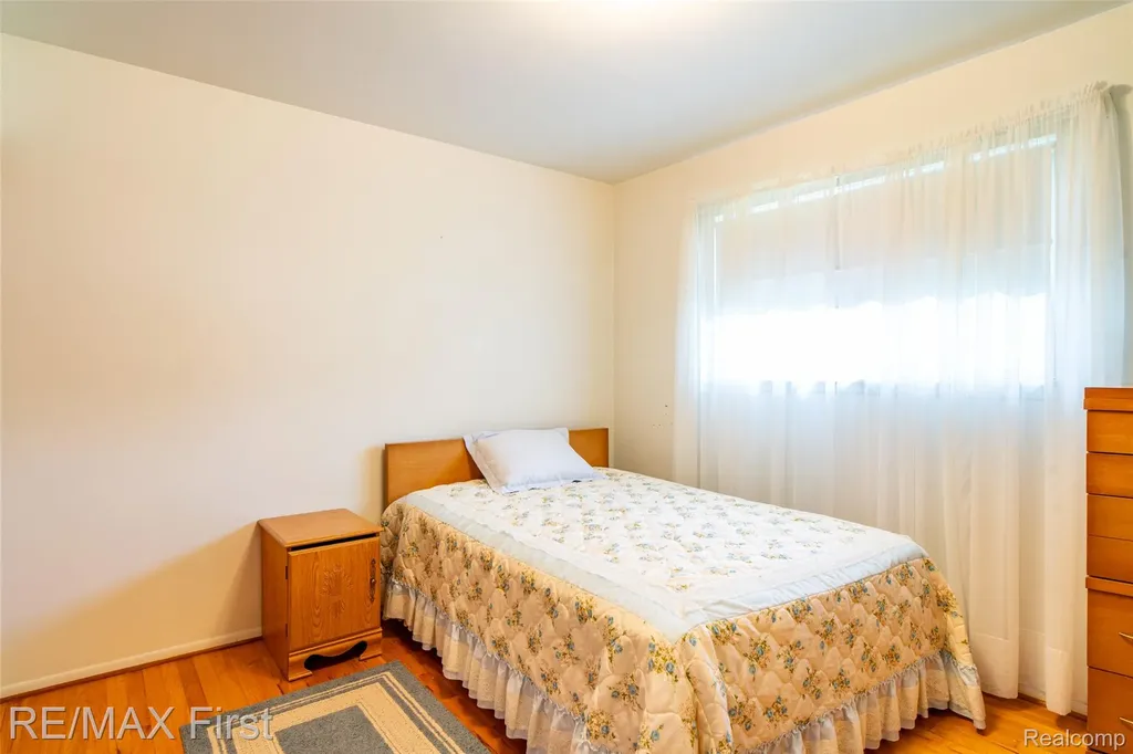 35624 Bonneville Drive Sterling Heights City MI 48312