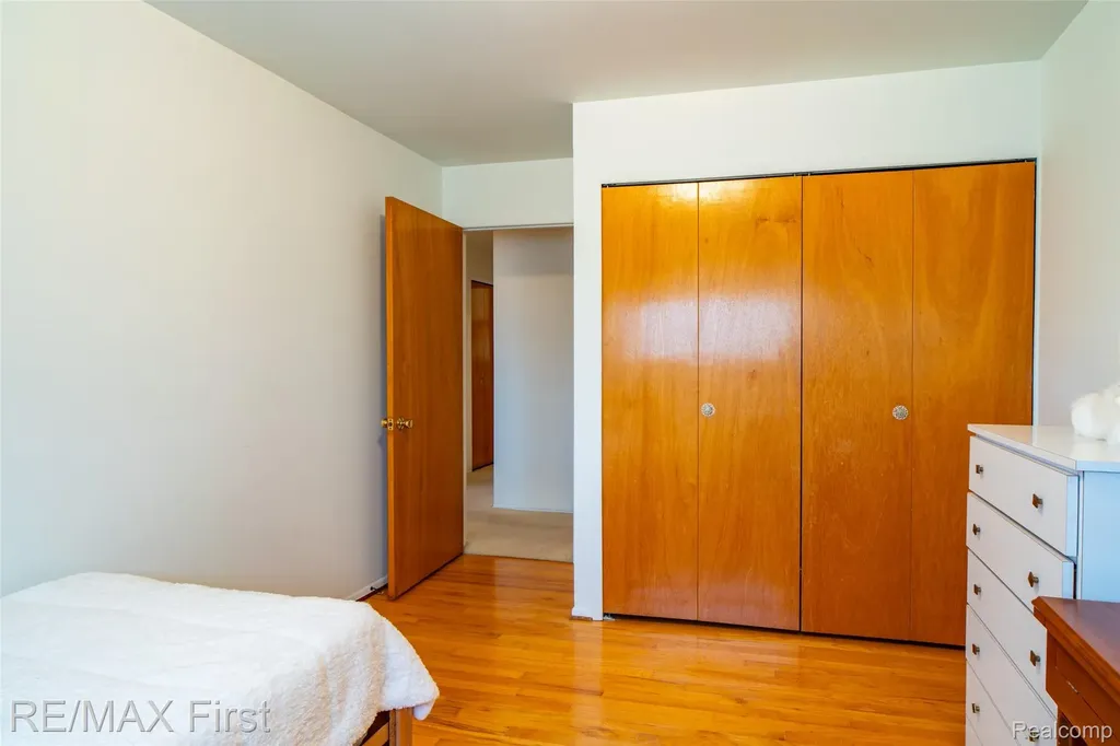 35624 Bonneville Drive Sterling Heights City MI 48312