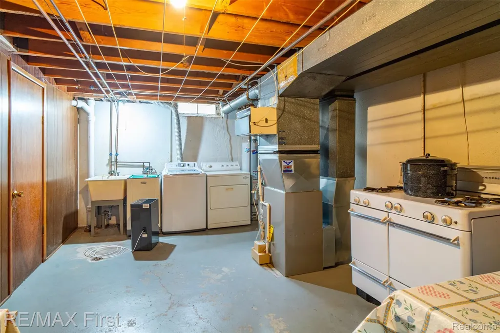 35624 Bonneville Drive Sterling Heights City MI 48312