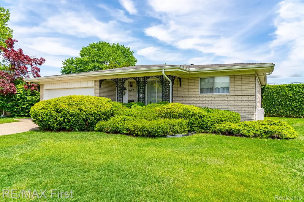 35624 Bonneville Drive Sterling Heights City MI 48312