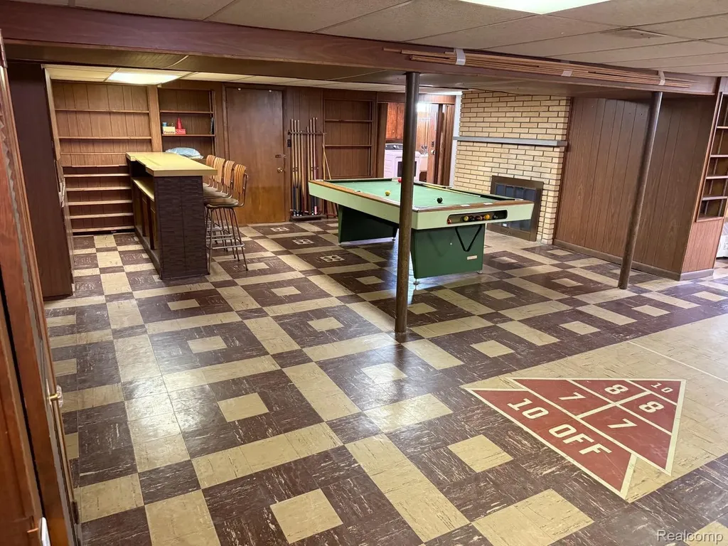 20018 Mauer Street St. Clair Shores City MI 48080