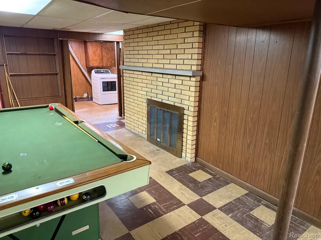 20018 Mauer Street St. Clair Shores City MI 48080