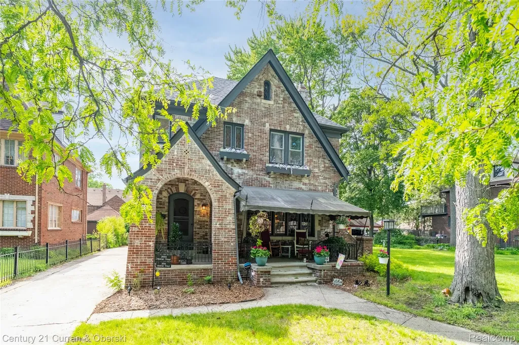 18655 Parkside Street Detroit City MI 48221