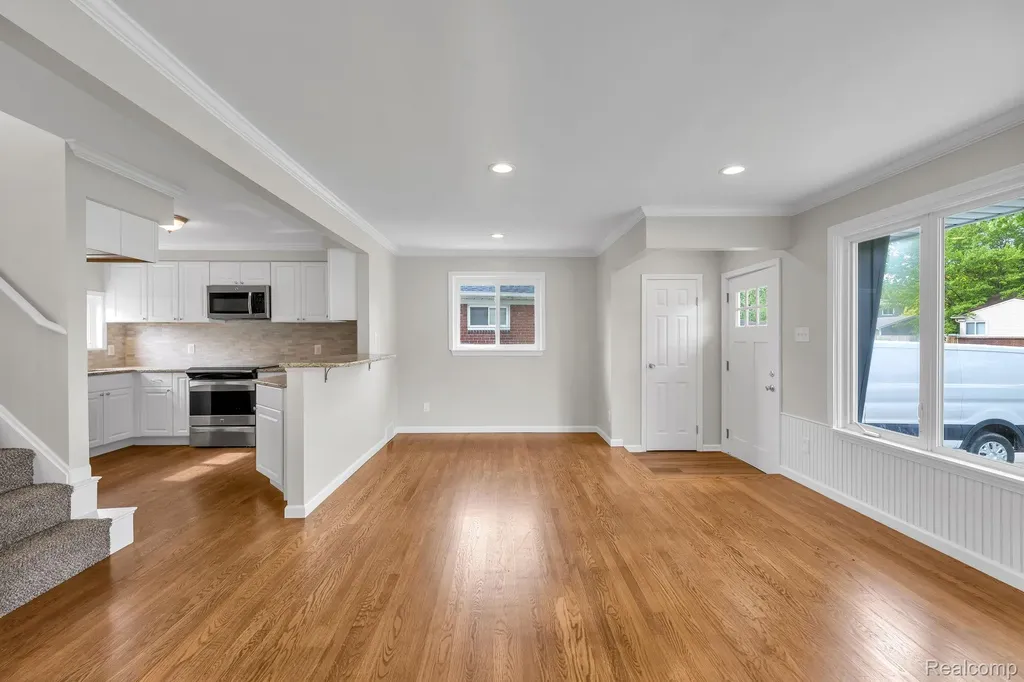 3043 Green Street Lincoln Park City MI 48146
