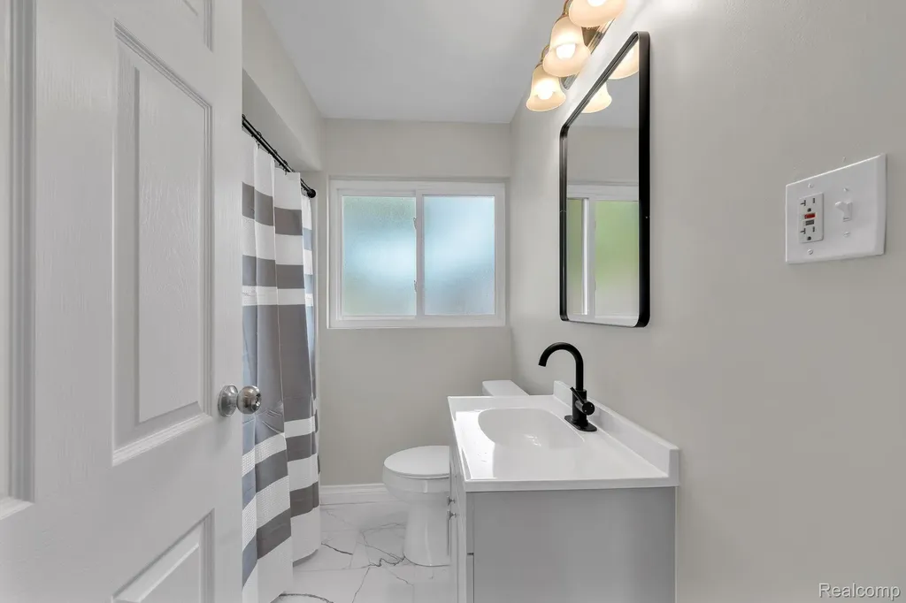 3043 Green Street Lincoln Park City MI 48146