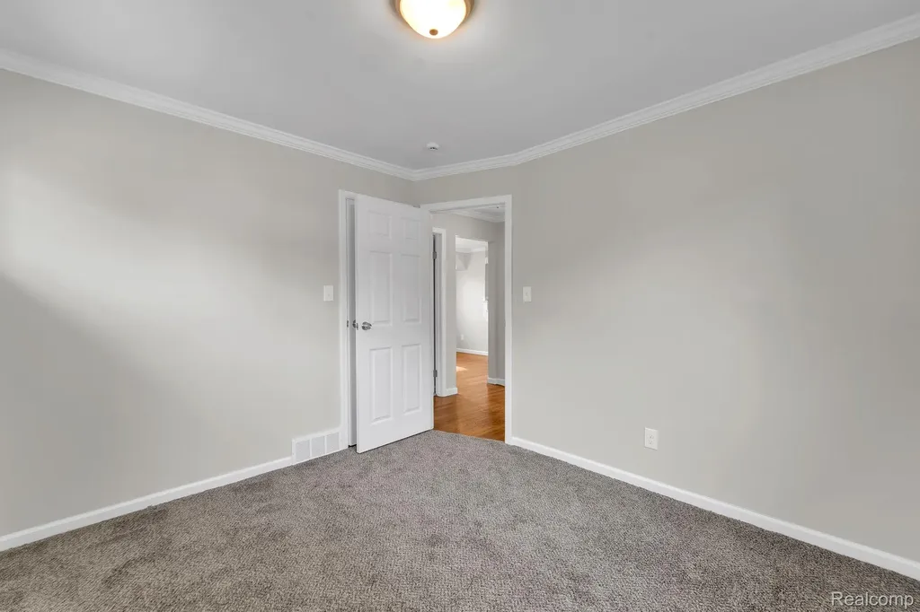 3043 Green Street Lincoln Park City MI 48146