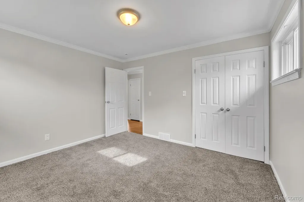 3043 Green Street Lincoln Park City MI 48146