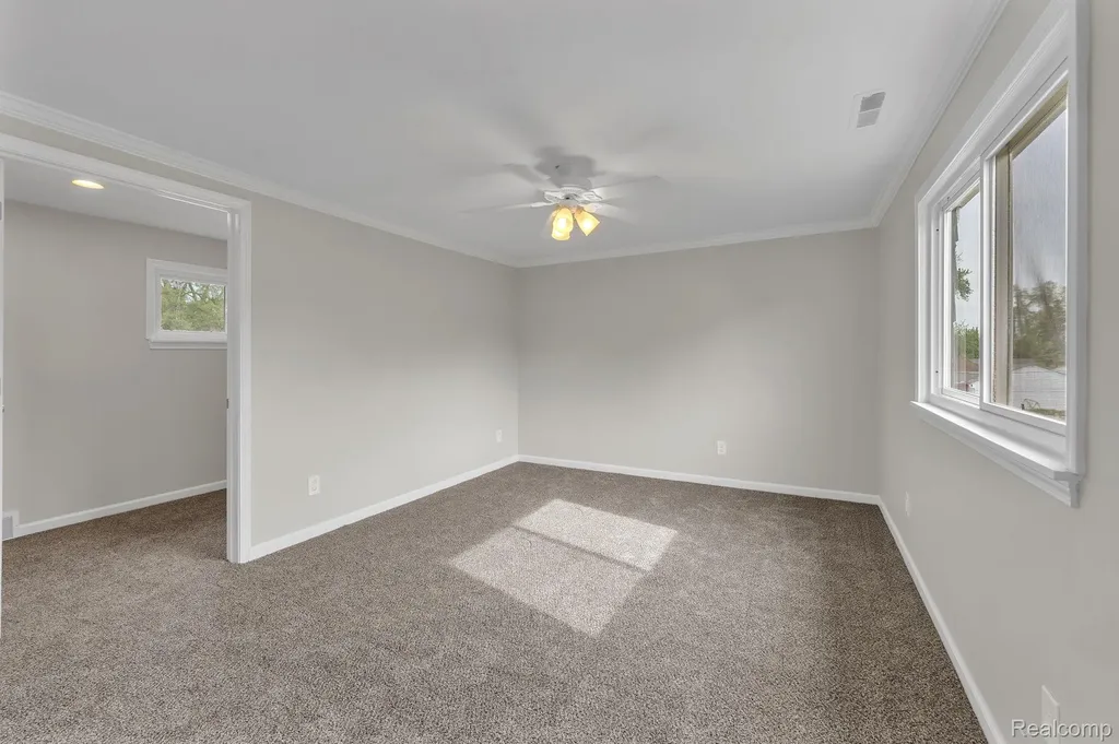 3043 Green Street Lincoln Park City MI 48146