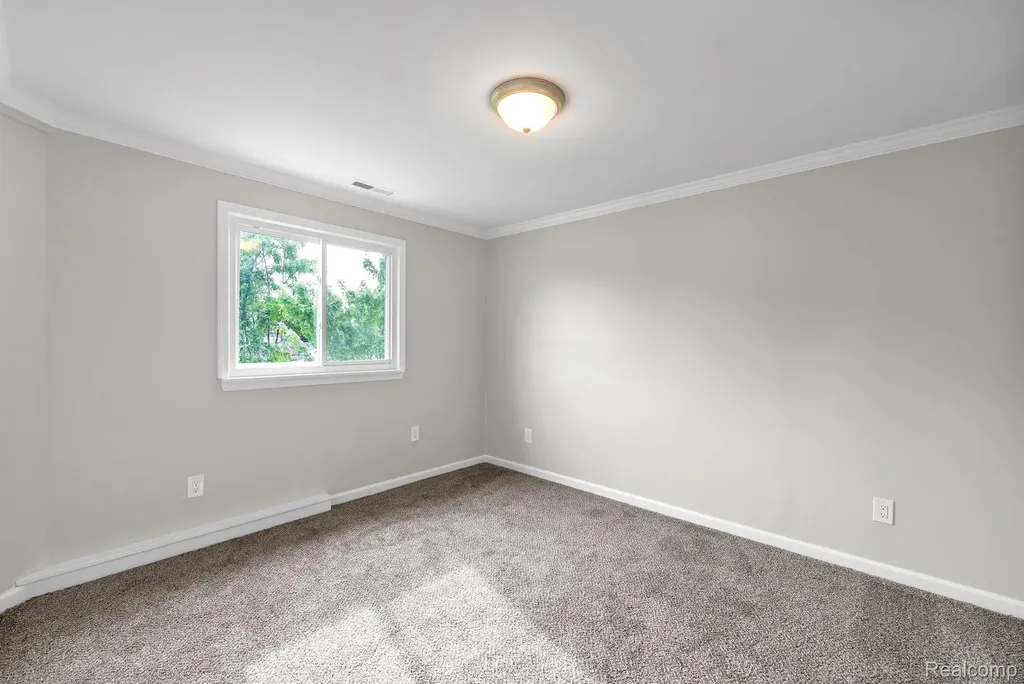 3043 Green Street Lincoln Park City MI 48146