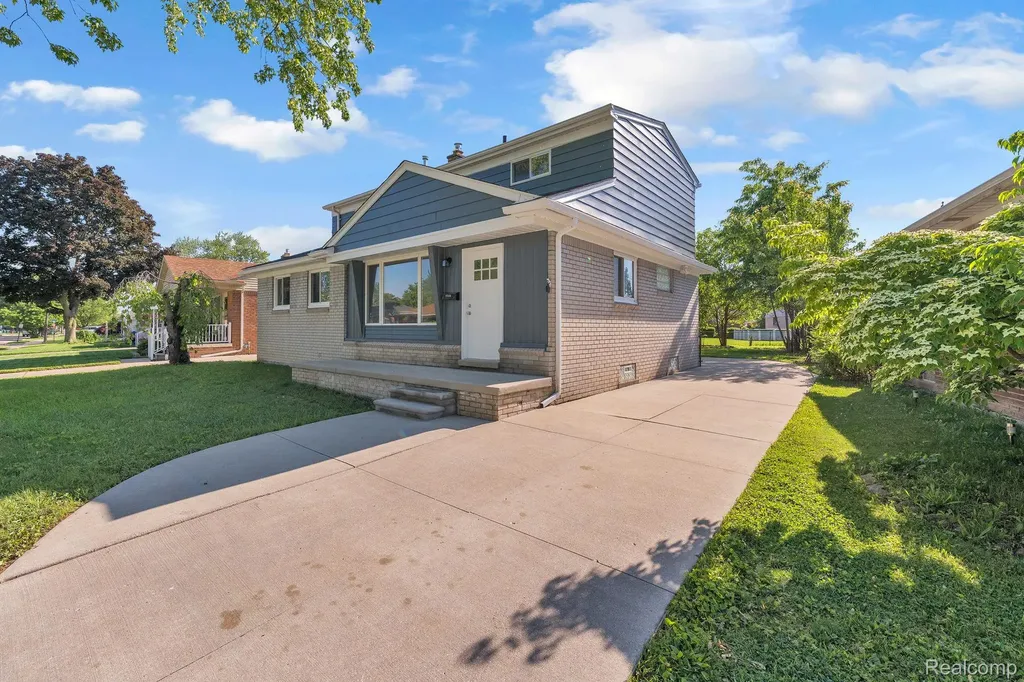 3043 Green Street Lincoln Park City MI 48146