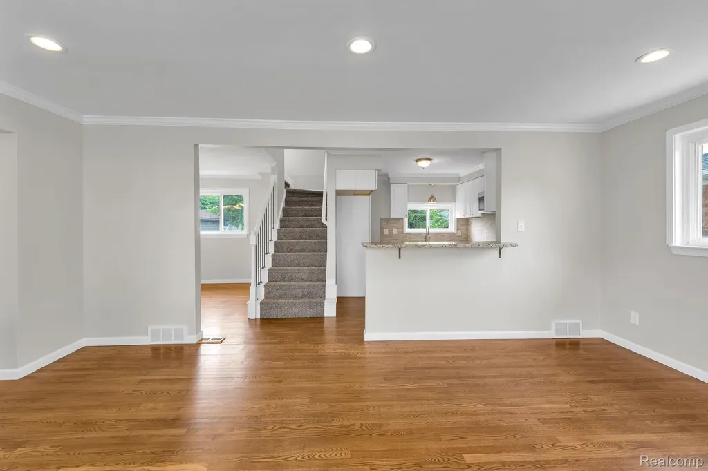 3043 Green Street Lincoln Park City MI 48146