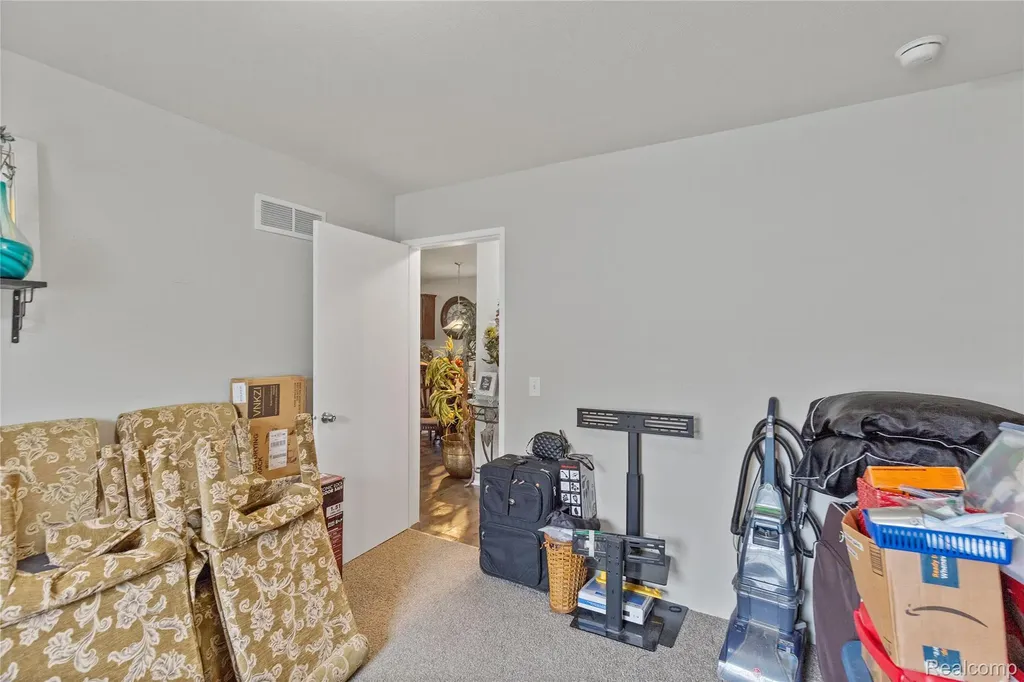 165 Lot 220 S Opdyke Road Auburn Hills City MI 48326