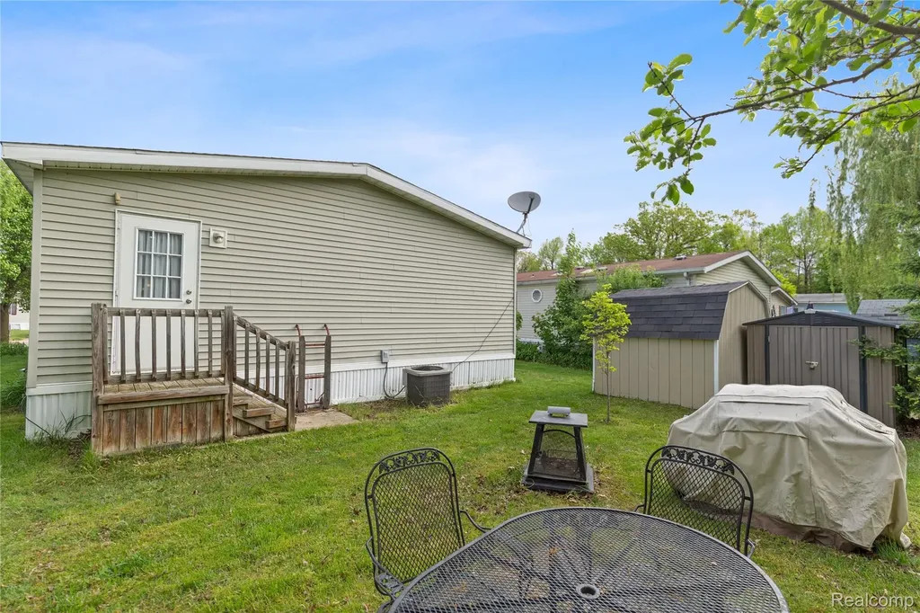 165 Lot 220 S Opdyke Road Auburn Hills City MI 48326