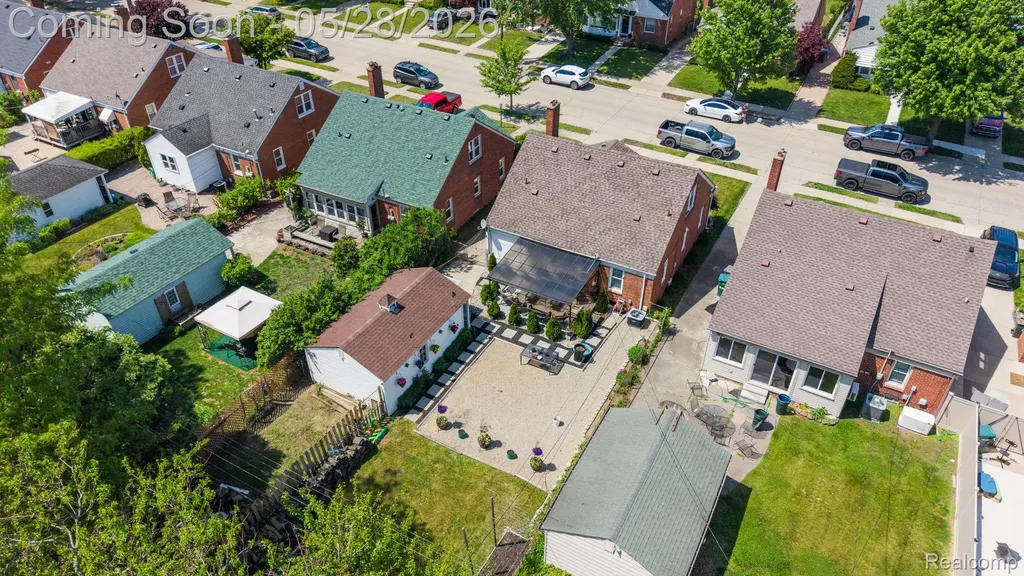 23241 Oak Street Dearborn City MI 48128
