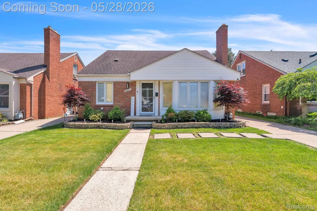 23241 Oak Street Dearborn City MI 48128